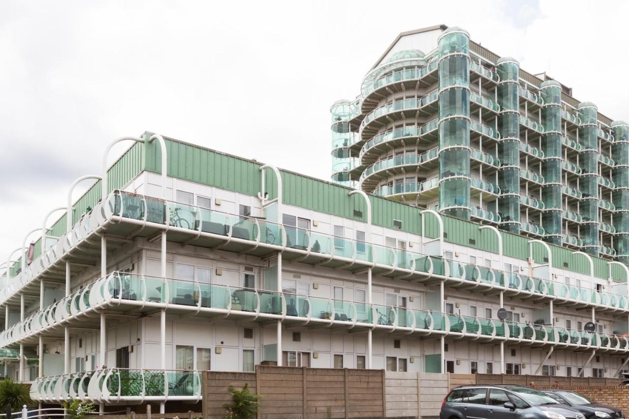 Skyvillion - Cozy Apartments In Enfield Town With Free Parking & Wifi Zewnętrze zdjęcie