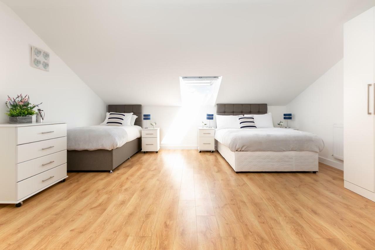 Skyvillion - Cozy Apartments In Enfield Town With Free Parking & Wifi Zewnętrze zdjęcie
